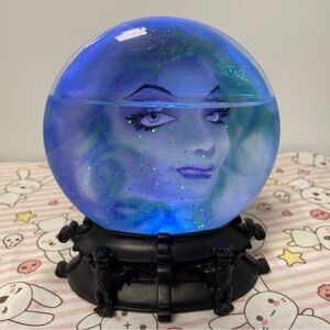 Haunted Mansion Madame Leota Snow Globe Light Up Ghostly Disney World Halloween